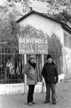 Ricardo Lagos visita a don Clodomiro Almeyda relegado en Chile Chico
