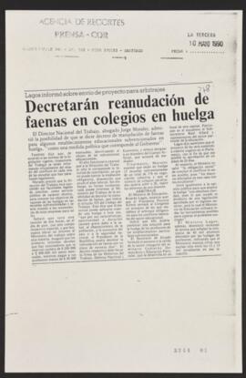 Artículos de prensa de meses de mayo y junio de 1990 relativos a Ministro de Educación Ricardo La...