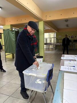 Ricardo Lagos vota en elecciones primarias 2025