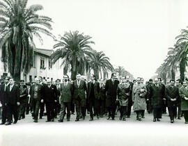 Salvador Allende junto a ministros y líderes políticos