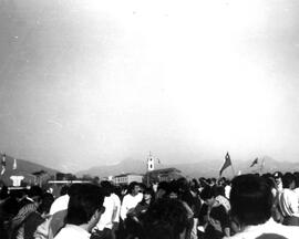 Recepción a grupos musicales exiliados, La Bandera