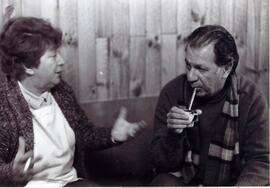 Ricardo Lagos visita a doña Mireya Baltra relegada en Aysén