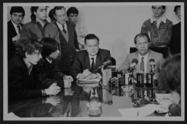 Entrega de Decreto sobre Formación de Centros de Alumnos