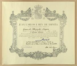 Diploma otorgado por el Rey Juan Carlos I a Ricardo Lagos mediante el cual se le concede la Gran ...