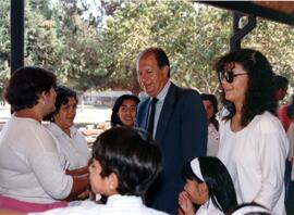 Ministro de Educación visita Escuela