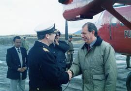 Ministro de Educación visita Puerto Williams