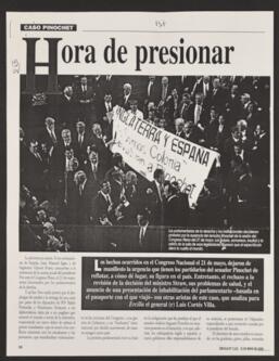 Carpeta que contiene recortes de prensa de meses de mayo y junio de 1999 relativos a quehacer pol...