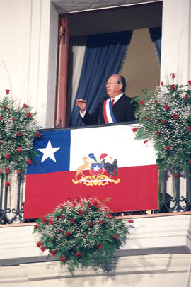 Presidente Ricardo Lagos llega al Palacio La Moneda