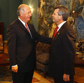 Recibe al gobernador de Kentucky