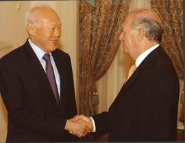 Presidente de la República Ricardo Lagos se reune con el líder Lee Kuan Yew