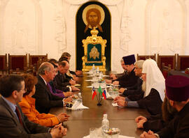 Reunión con Patriarca Alexey II