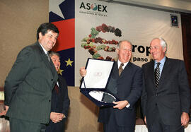 Desayuno con Asociación de Exportadores