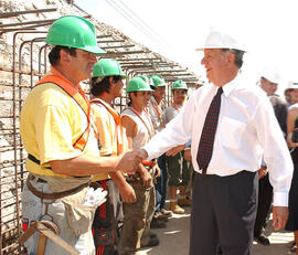 Visita del Presidente de la República a Obras del colector de aguas lluvias Panamericana Norte