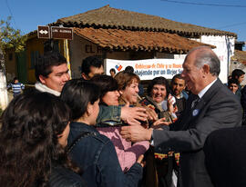 Entrega Bonos Agrícolas de INDAP y Firma Convenio Complementación Chile Barrio