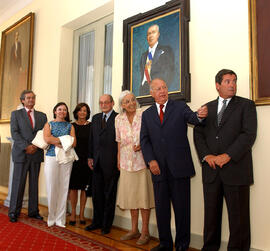 Presidente de la República Recibe Retrato de ex Presidente González Videla