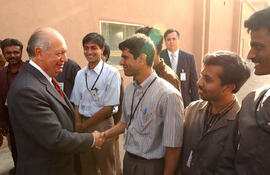 Presidente Ricardo Lagos Visita Empresa BIOCON