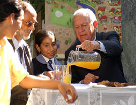 Visita a la familia de Elizabeth Cottet Ledesma, beneficiada por el programa Chile Solidario