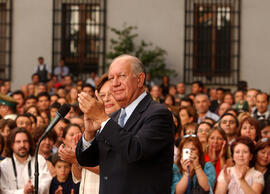 Presidente Ricardo Lagos se Despide de Funcionarios del Palacio de La Moneda