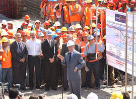 Visita a obras de construcción de la Autopista Central