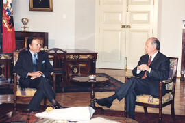 Recibe a ex Presidente de Argentina, Carlos Menem