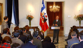 Conferencia de Prensa con Corresponsales Extranjeros