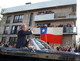 Presidente Lagos Regresa al Palacio de La Moneda Desde Parque O¦Higgins