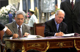 Firma Convenios con Brasil - Arica