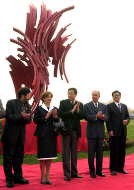 Inauguración de Escultura de Sergio Castillo