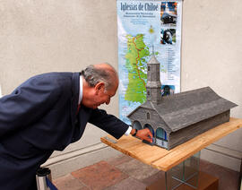 Exposición Replicas de Iglesias de Chiloé