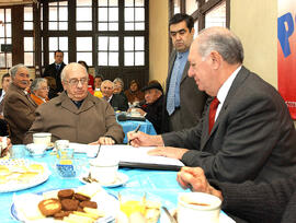 Promulgación de Ley de Reajuste a Pensiones Mínimas y Asistenciales