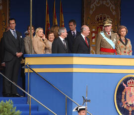 El Presidente de la República Ricardo Lagos participó en el desfile militar del "Día Naciona...