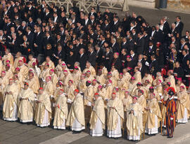 Misa de Canonización del Padre Hurtado