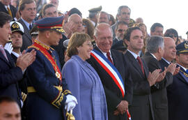 Presidente Lagos Asiste a Parada Militar 2004