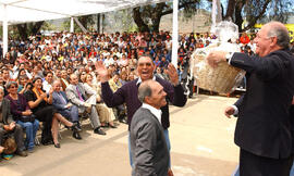 Encuentro con familias que participan en programas sociales del Gobierno