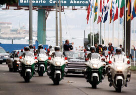 Presidente Lagos sale del Congreso Nacional y realiza viaje al Palacio Cerro Castillo en Viña del...