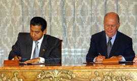 Firma de acuerdos y conferencia de Prensa con Presidente de Ecuador