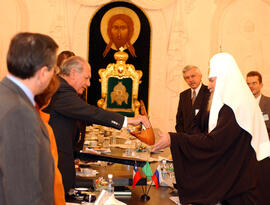 Reunión con Patriarca Alexey II