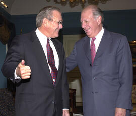 Reunión con Secretario de Defensa de los Estados Unidos, Donald Rumsfeld