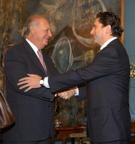 Reunión del Presidente de la República con Integrantes de Comisión de Prisión Política y Tortura