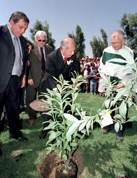 Homenaje al Padre Pierre Dubois