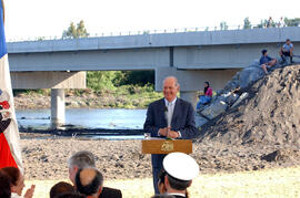 Entrega del nuevo Puente Huaqui, Laja