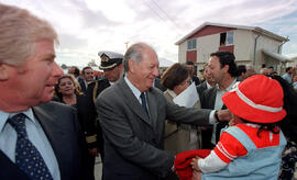 Declaraciones en inauguración conjunto habitacional Villa Los Alcaldes y Los Ediles, Valdivia