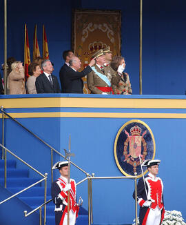 El Presidente de la República Ricardo Lagos participó en el desfile militar del "Día Naciona...