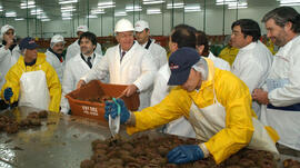 Inauguración de la planta de la empresa Nippon Chile, Puerto Aysén