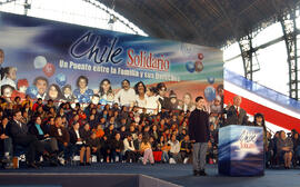 Promulgación de la Ley Chile Solidario