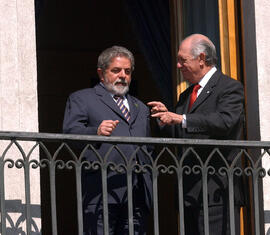 Presidentes de Chile y Brasil En Balcon del Palacio de La Moneda