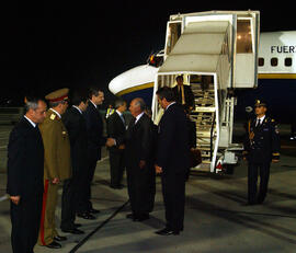 El Presidente Ricardo Lagos llega a Rumania
