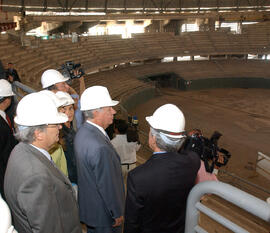 Visita inspectiva a las obras del estadio techado del Parque O Higgins