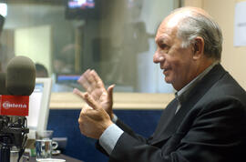 Primer Mandatario Ricardo Lagos sostuvo entrevista en radio Chilena