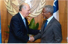 Secretary General meets with President of Chile. Fotografía